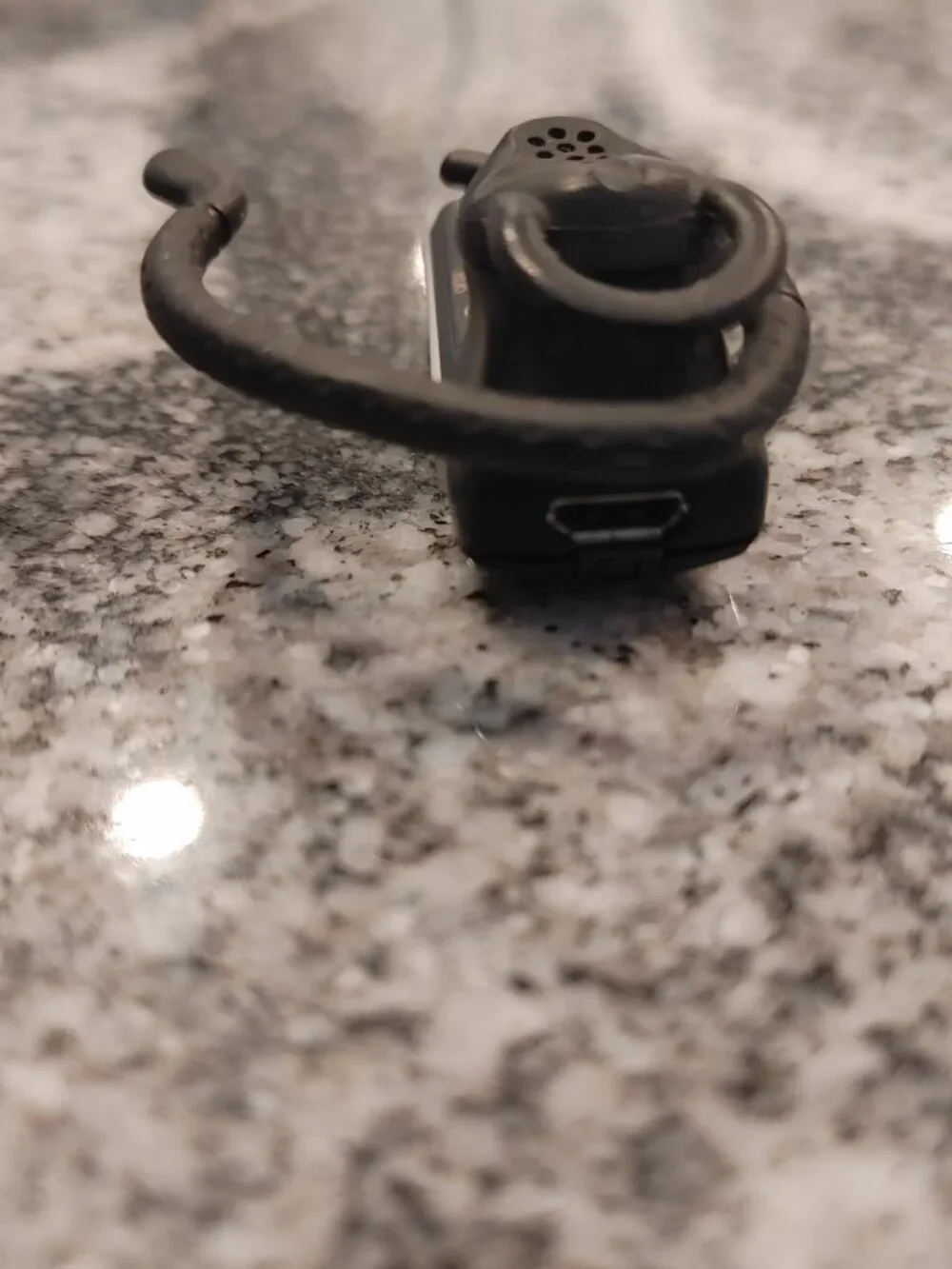 Sennheiser Presence Bluetooth Ear-hook Headset with USB Dongle